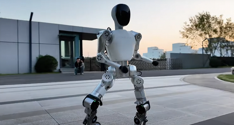 Гуманоидный робот по цене iPhone стал хитом: за несколько дней Noetix Bumi собрал сотни предзаказов в Китае только на JD.com